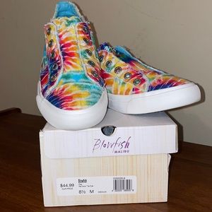 New Blowfish Malibu tie dye laceless, canvas sneakers. Size: 8.5 Box included